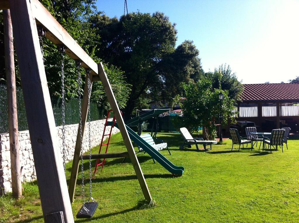 Apartamentos El Pradon De Santa Marina Parres de Llanes Eksteriør billede