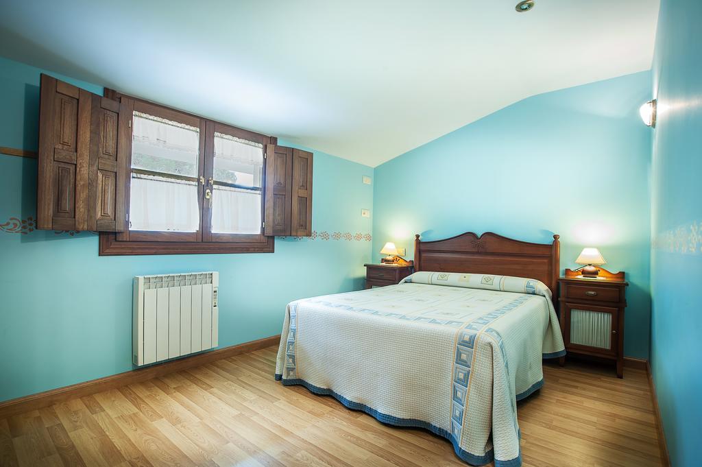 Apartamentos El Pradon De Santa Marina Parres de Llanes Værelse billede