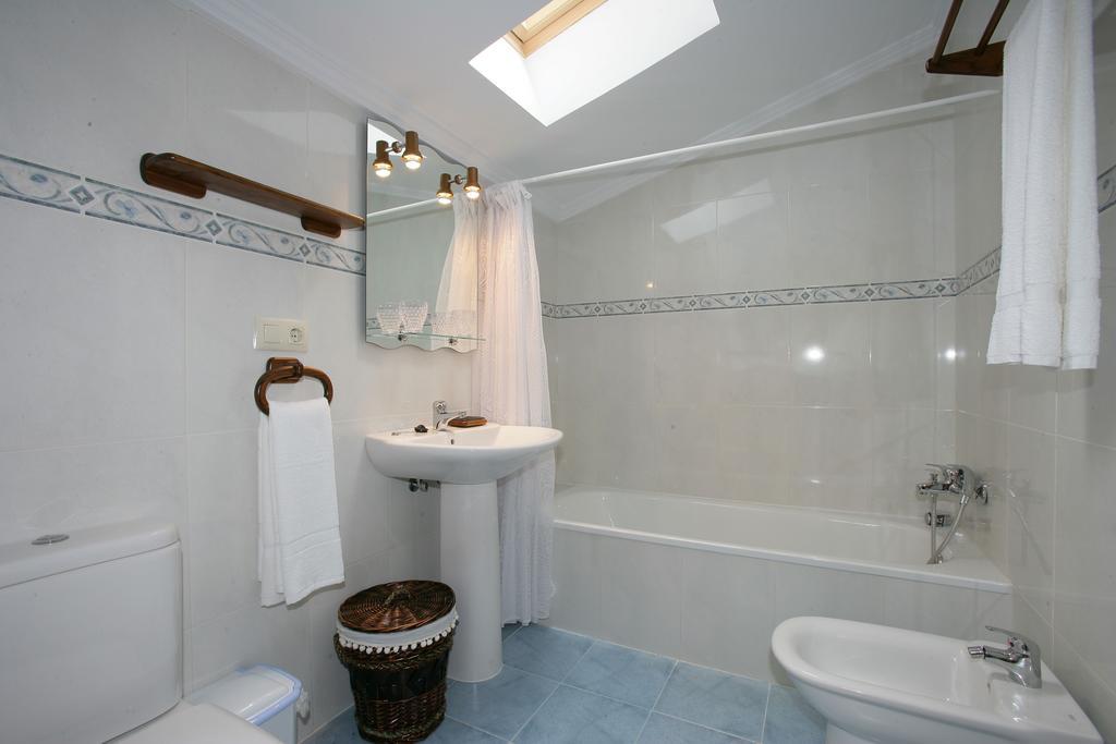 Apartamentos El Pradon De Santa Marina Parres de Llanes Værelse billede