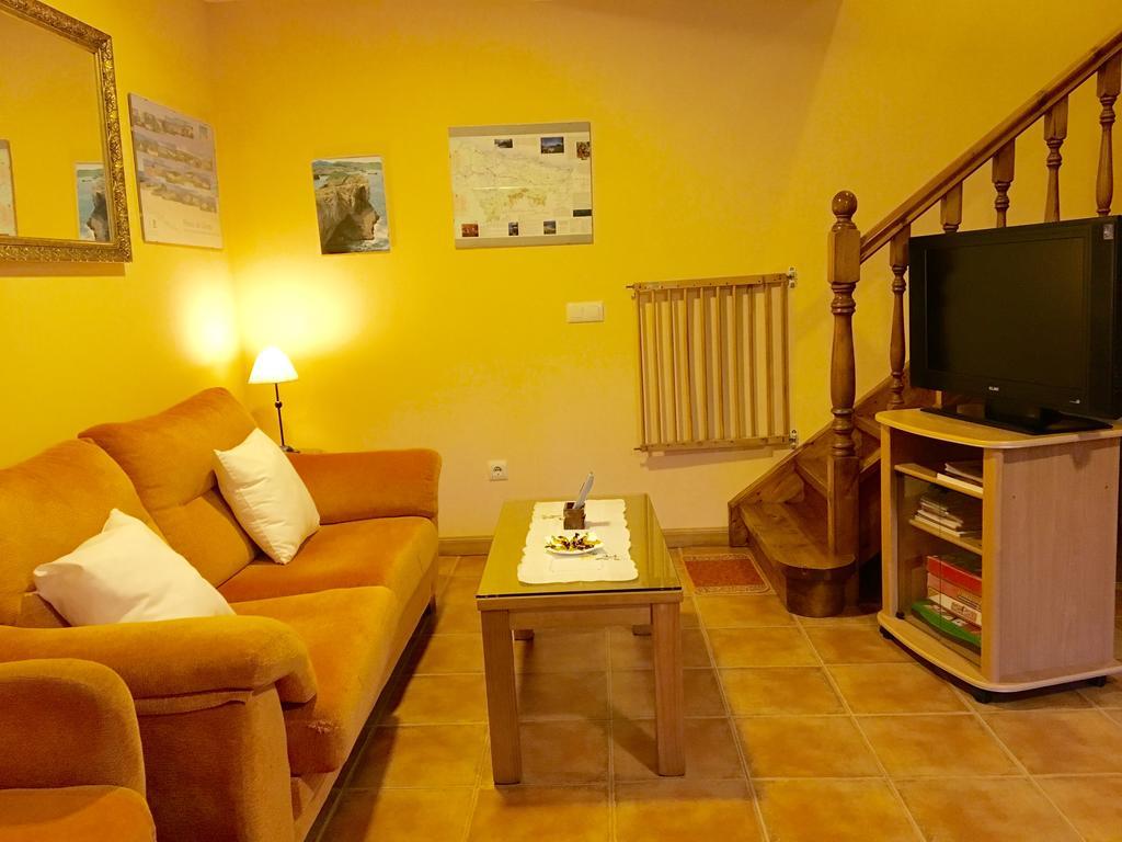 Apartamentos El Pradon De Santa Marina Parres de Llanes Eksteriør billede